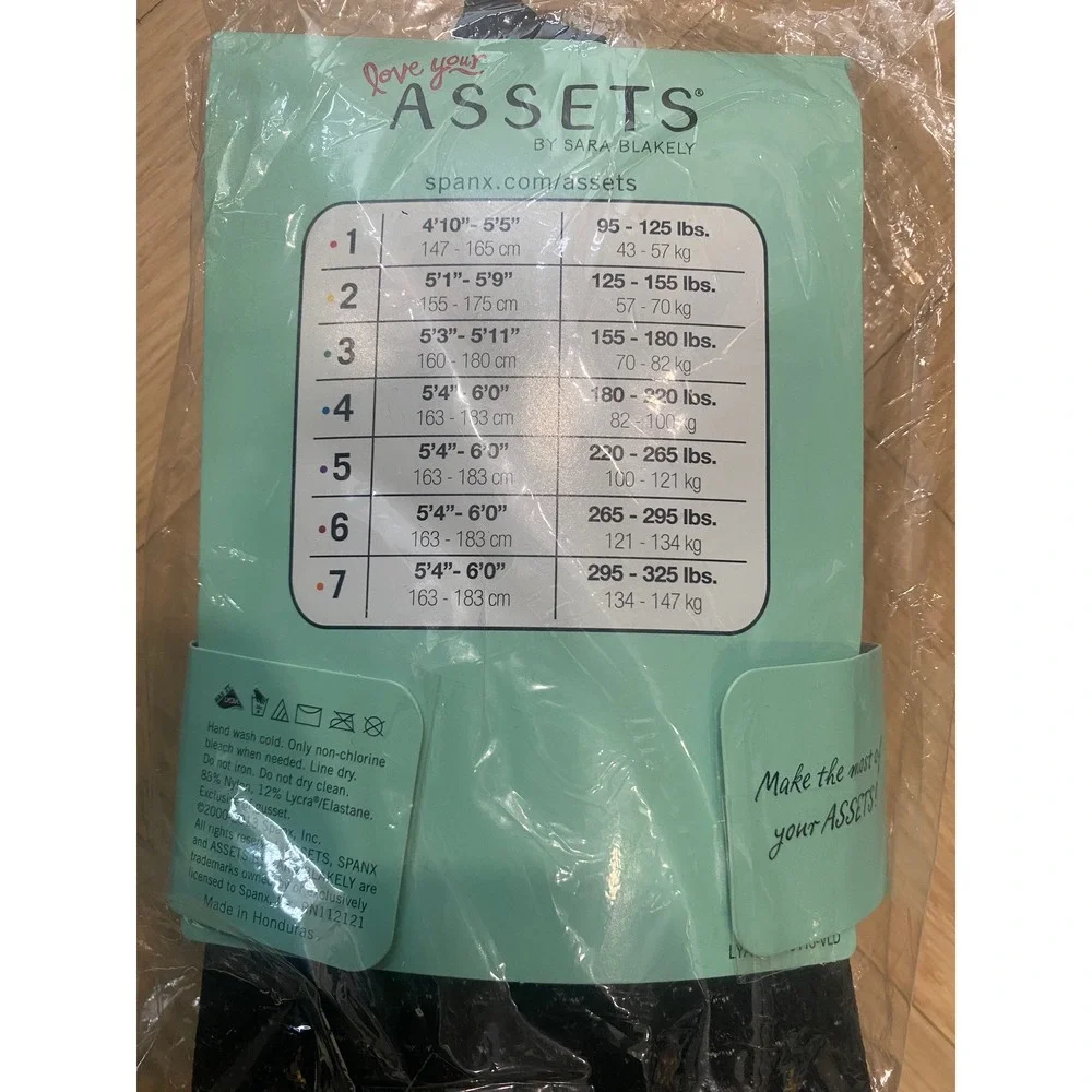 Assets by Sara Blakely Women's Black‎ Wishbone Textured Shaping Tights Size 2
